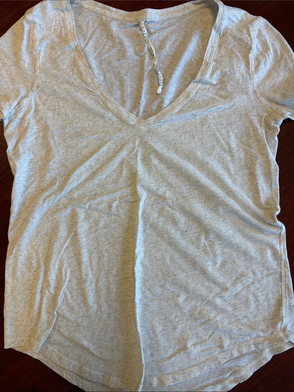 lululemon athletica Light Gray V-Neck Short Sleeve Tee